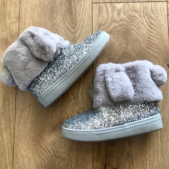 Cat & Jack Other - Girls Gray Silver Sparkle Fur Bunny Comfy Boots